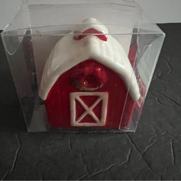 Farm House Salt & Pepper Shaker with Toothpicks Holder Red Barn & Tractor - Picture 11 of 13